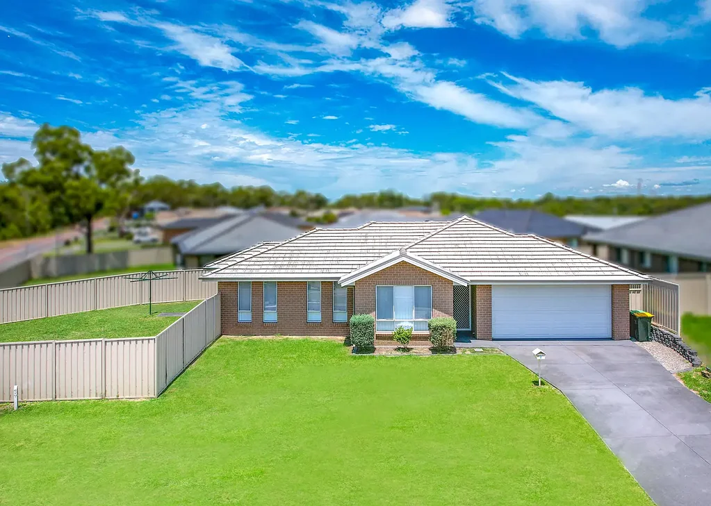 2 Cams Boulevard, Summerland Point, NSW 2259