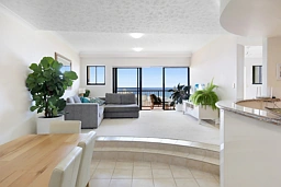 A24/1 Great Hall Drive, Miami