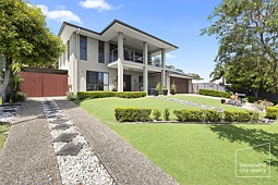 9 Eastern Rise, Little Mountain