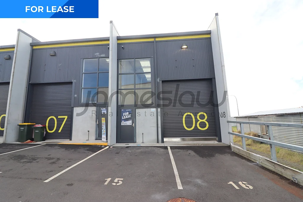 Westgate  100 sqm High-Visibility Westgate for Lease