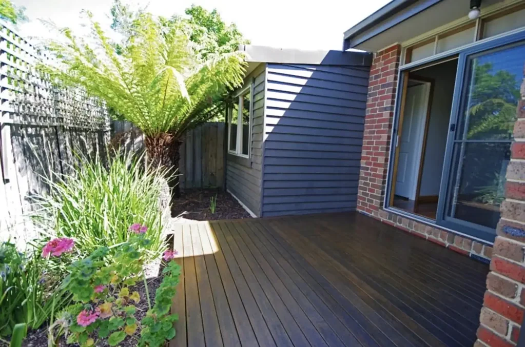 Stylish 3-Bedroom Unit in Mckinnon Secondary School Zone