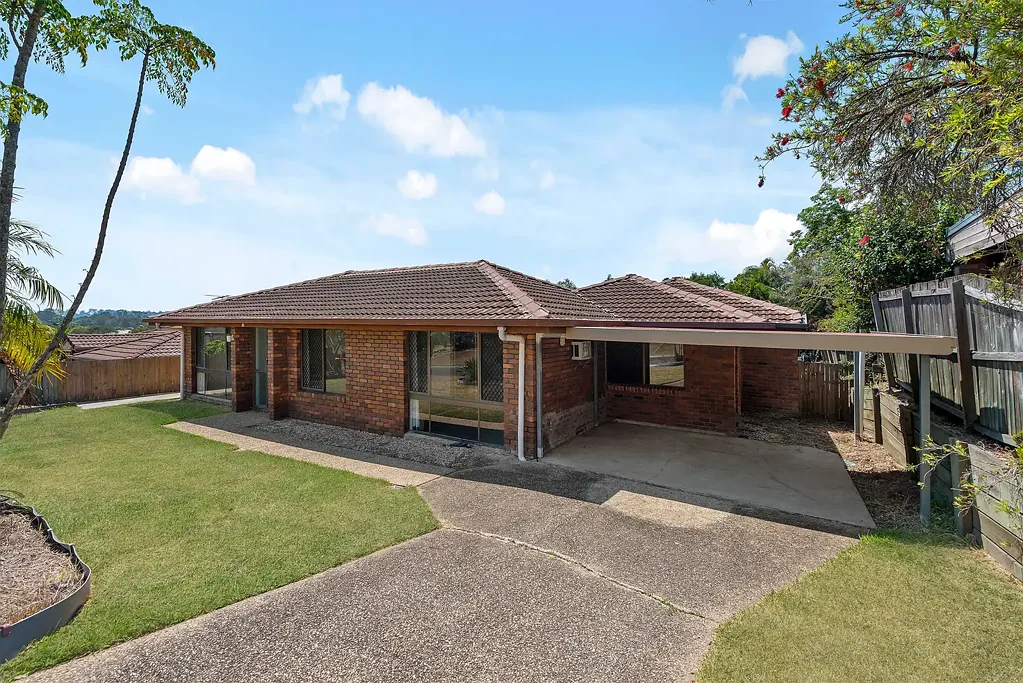 Spacious Surprise Package in a Family-Friendly Location!