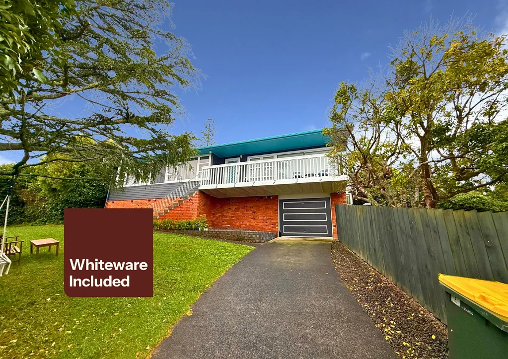 Sky Tower Views & Westgate Convenience  3-Bedroom Massey Ge