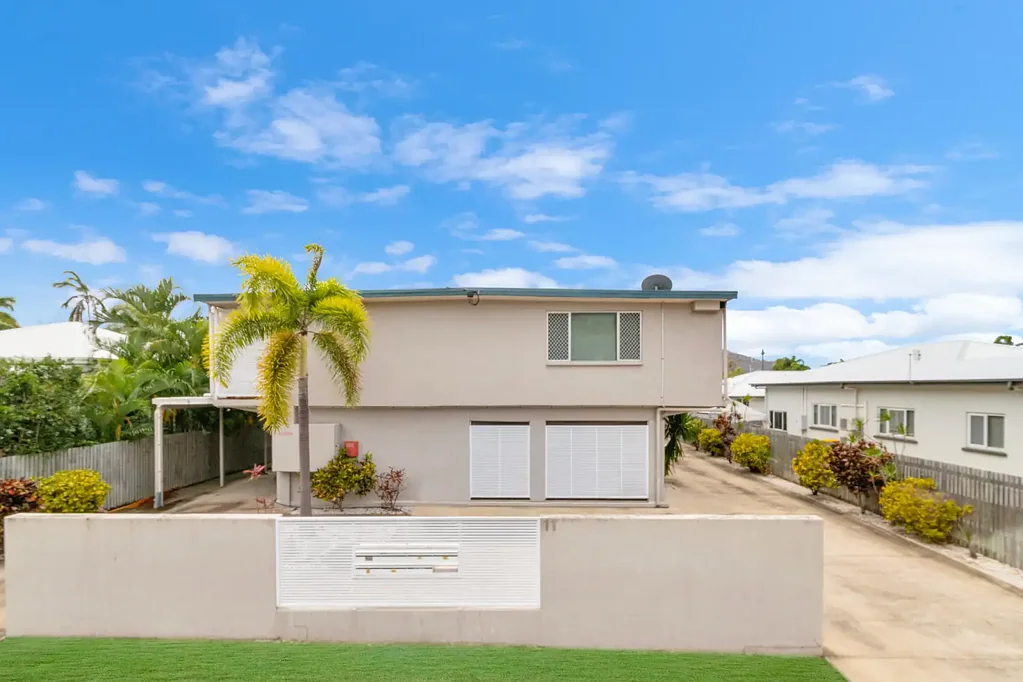 4/11 Derby Street, Pimlico, QLD 4812