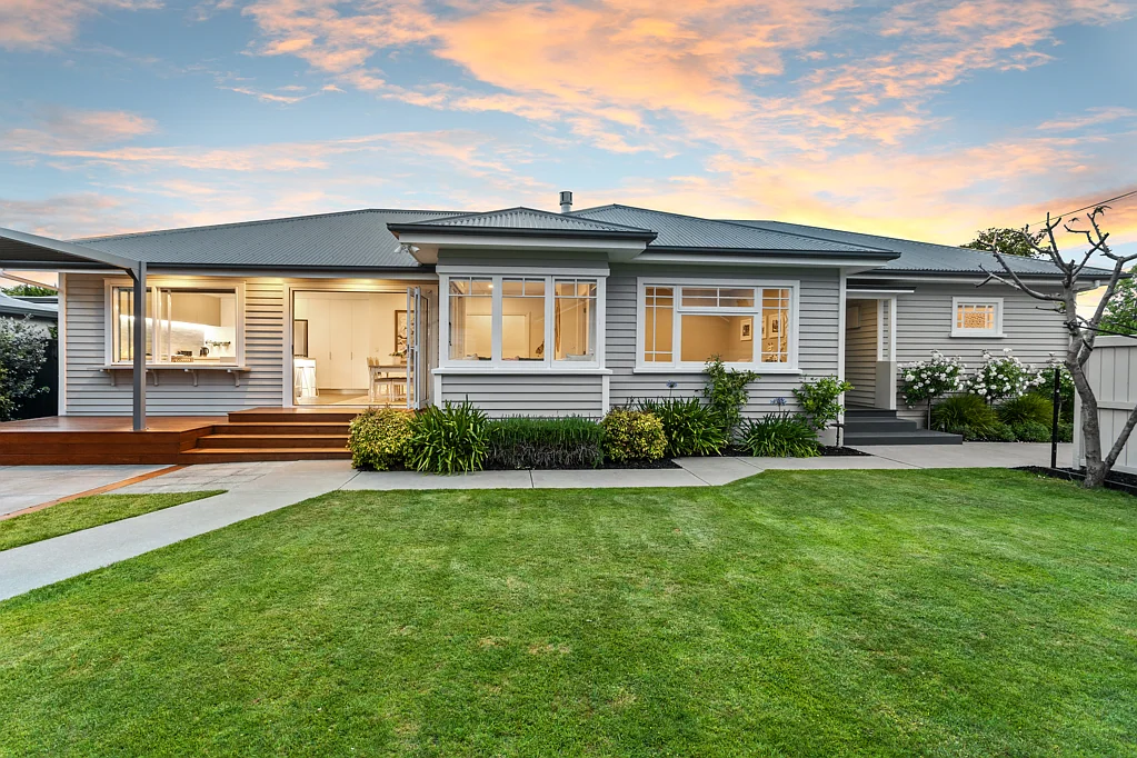 Saint Albans 4બેડરૂમ A true family home with heart and soul