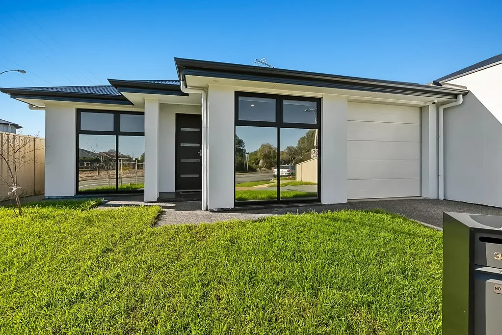 Modern 3 Bedroom Home with Alfresco Entertaining FOR RENT!