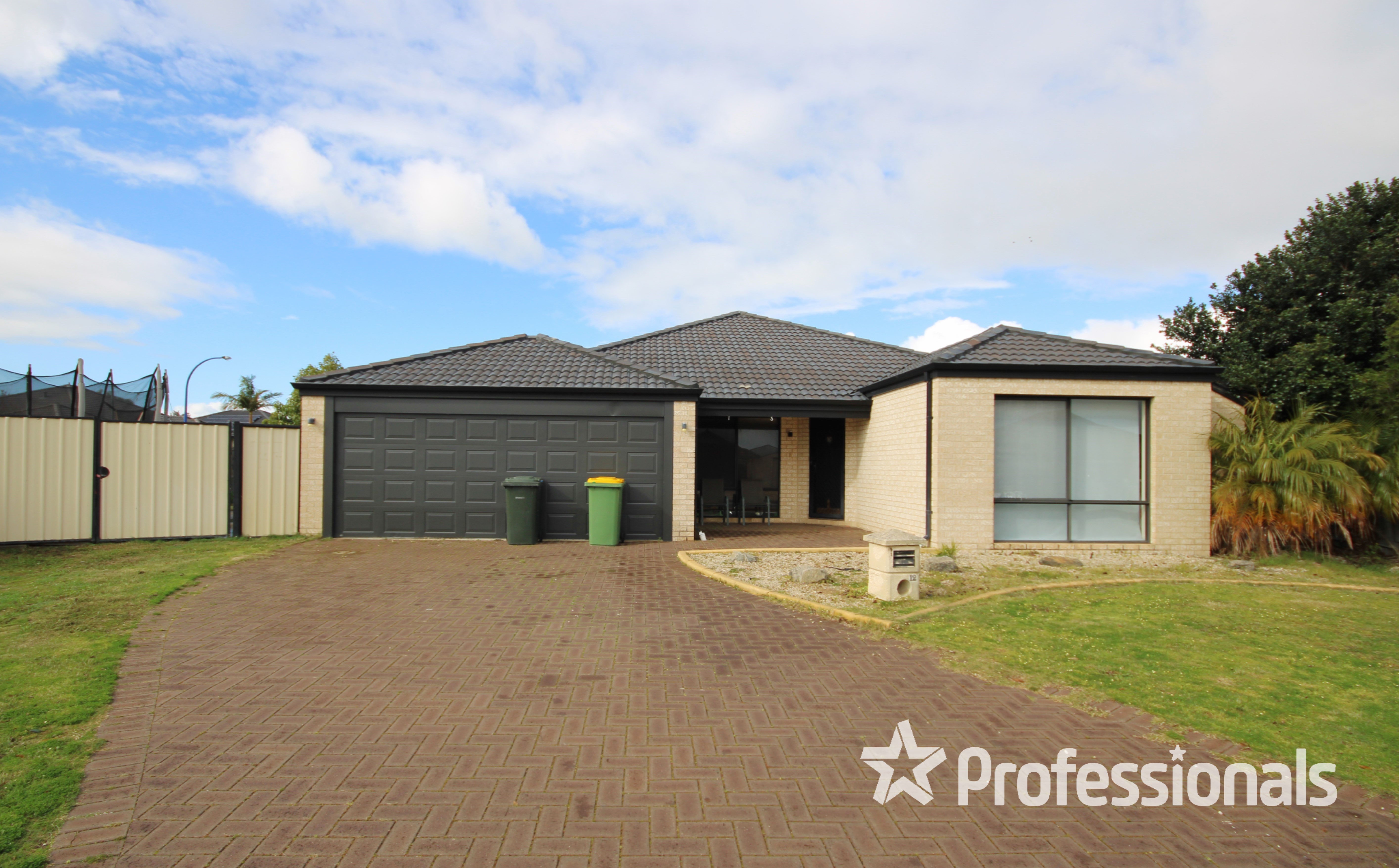 12 BURWOOD RD, AUSTRALIND WA 6233, 0部屋, 0バスルーム, House