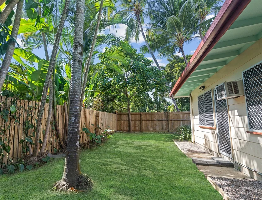 1/38 Clifton Road, Clifton Beach, QLD 4879, 2房, 1浴, House