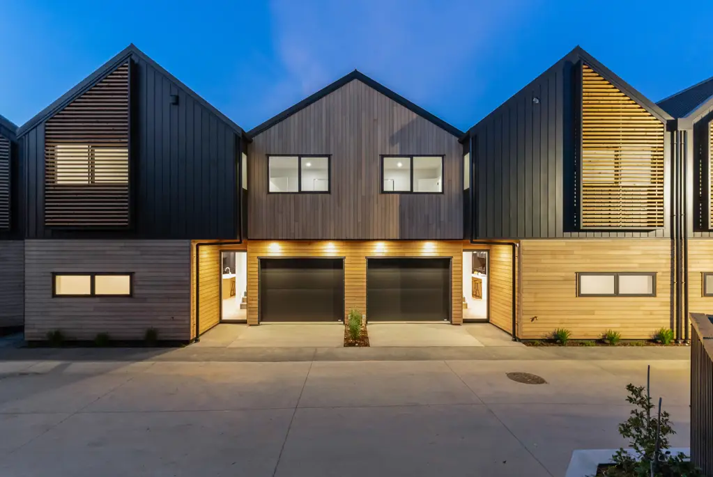 Te Atatu Peninsula 3બેડરૂમ Must-See Value - Final 3-Bed in This Development!