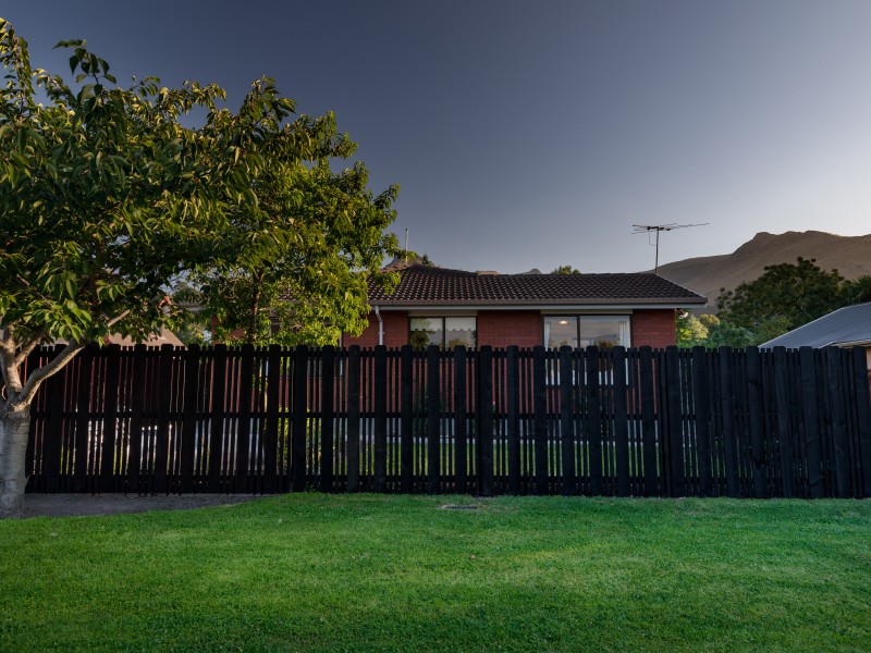 1/15 Laing Crescent, Heathcote Valley, Christchurch, 3 phòng ngủ, 0 phòng tắm