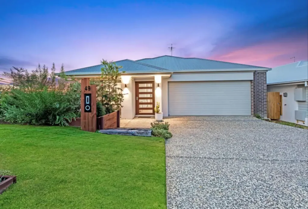 South Ripley 4 Slaapkamer Modern Family Living with Premium Comfort & Exceptional Outdoor Potential