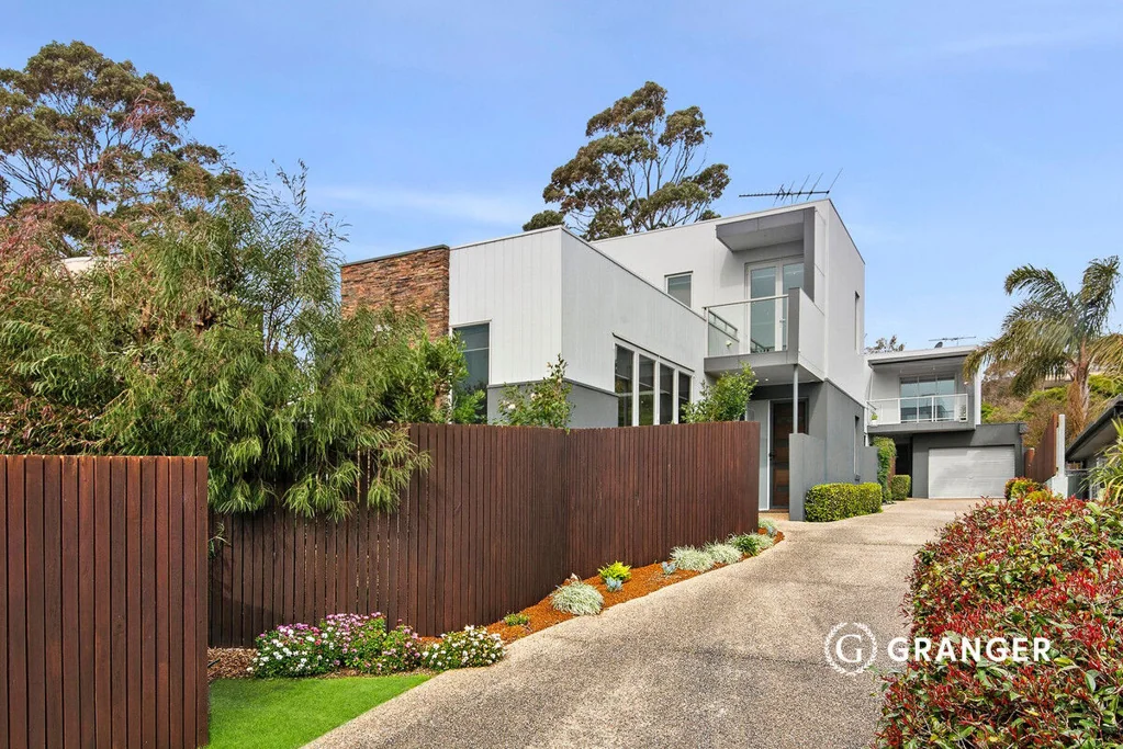 1/3 Chunar Grove, Mccrae, VIC 3938