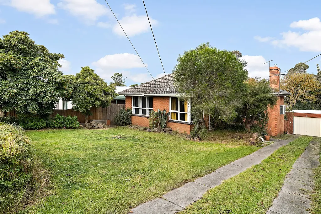 Comfortable Family Living in a Convenient Greensborough Location
