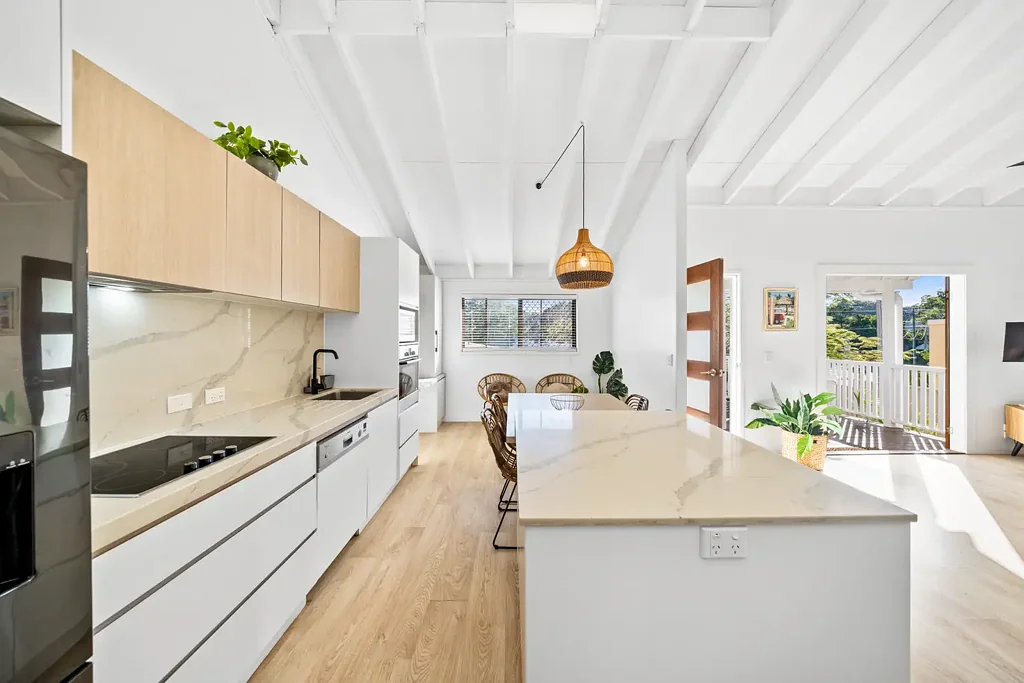 Rainbow Beach 6 Bedroom THE OPPORTUNITY | 2 DUPLEXES - ONE TITLE  | INCOME PRODUCING