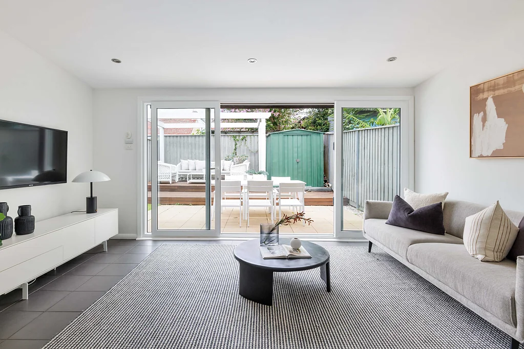 8 John Street, Tempe, NSW 2044