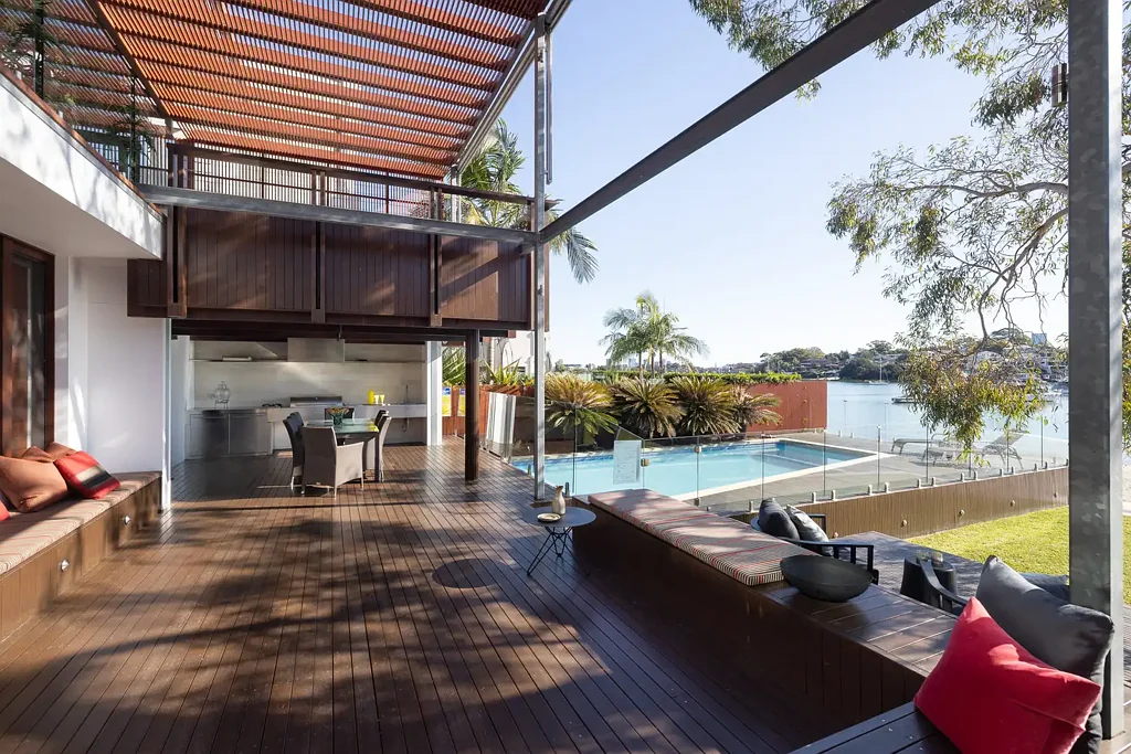 Tennyson Point 5 Slaapkamer Award-winning waterfront architecture with a direct connection to the bay