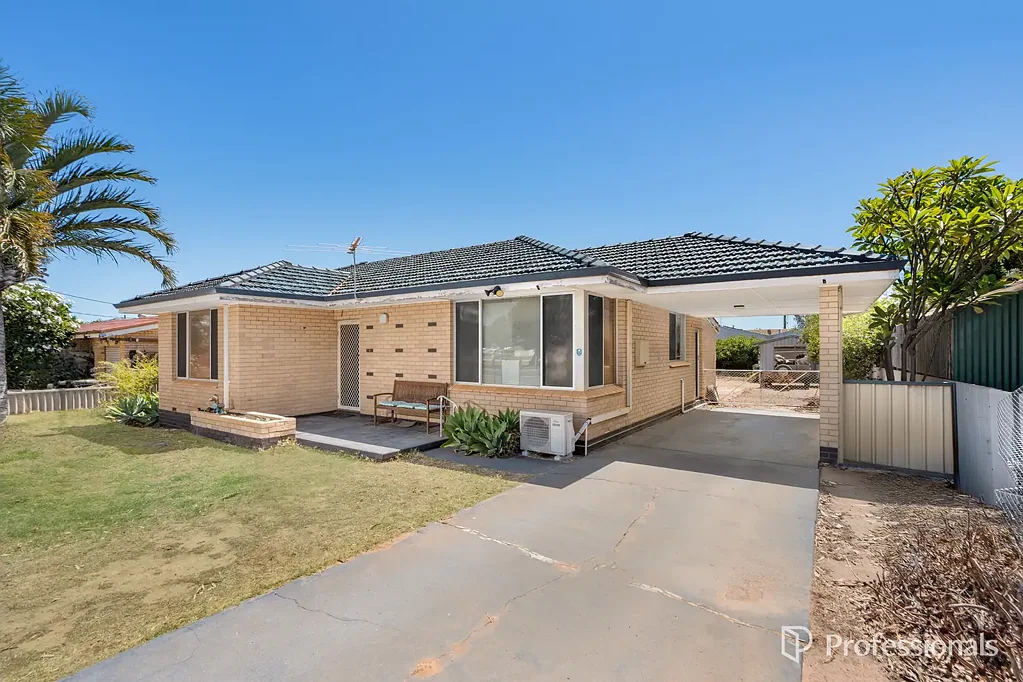 115 Railway Street, Bluff Point, WA 6530