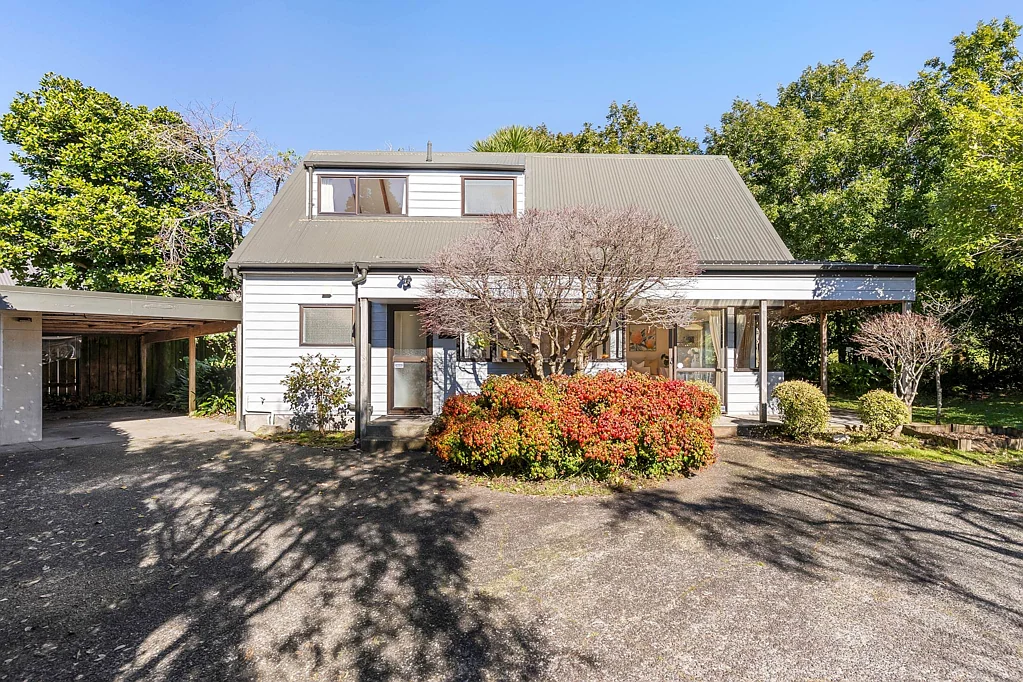 Glen Eden 3房  Entry Level At Its Best