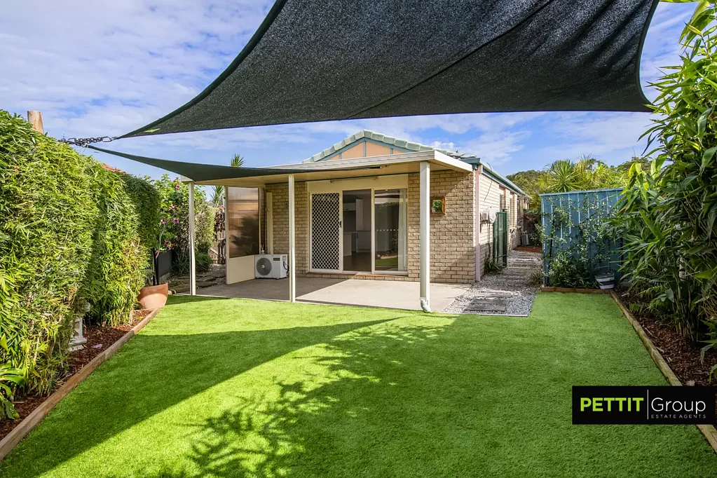 Unit 1/15 Catherine Ct, Labrador, QLD 4215