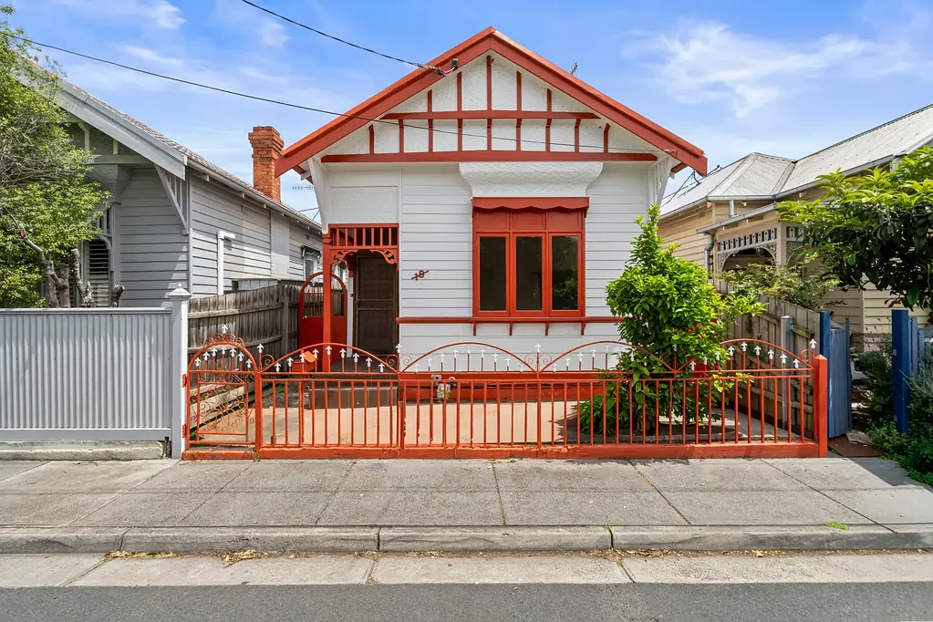 Charming Two-Bedroom Home In Great Location!