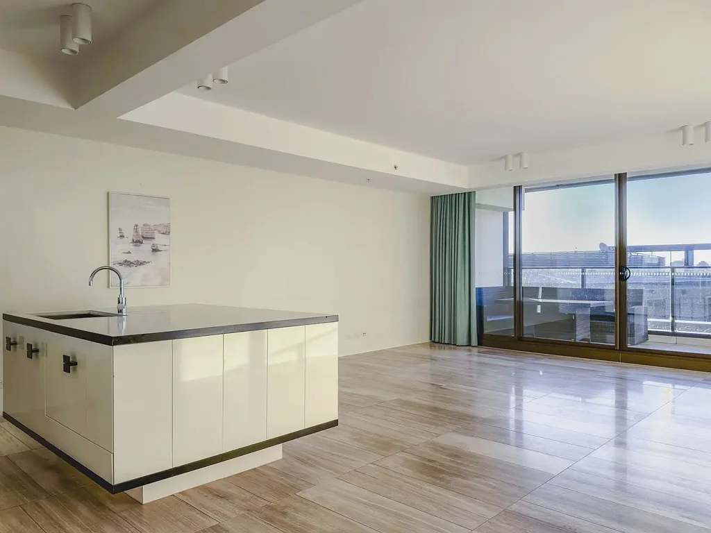Stunning top floor , SPLIT LEVEL, 3 bedroom + Study + 2 bathrooms + 2 Car Spaces