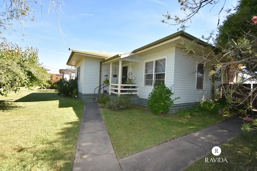 18 Junction Road, Beechworth, VIC 3747