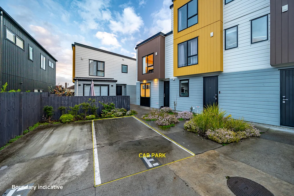 Te Atatu Peninsula 3房  Where Modern Living Meets Prime Location