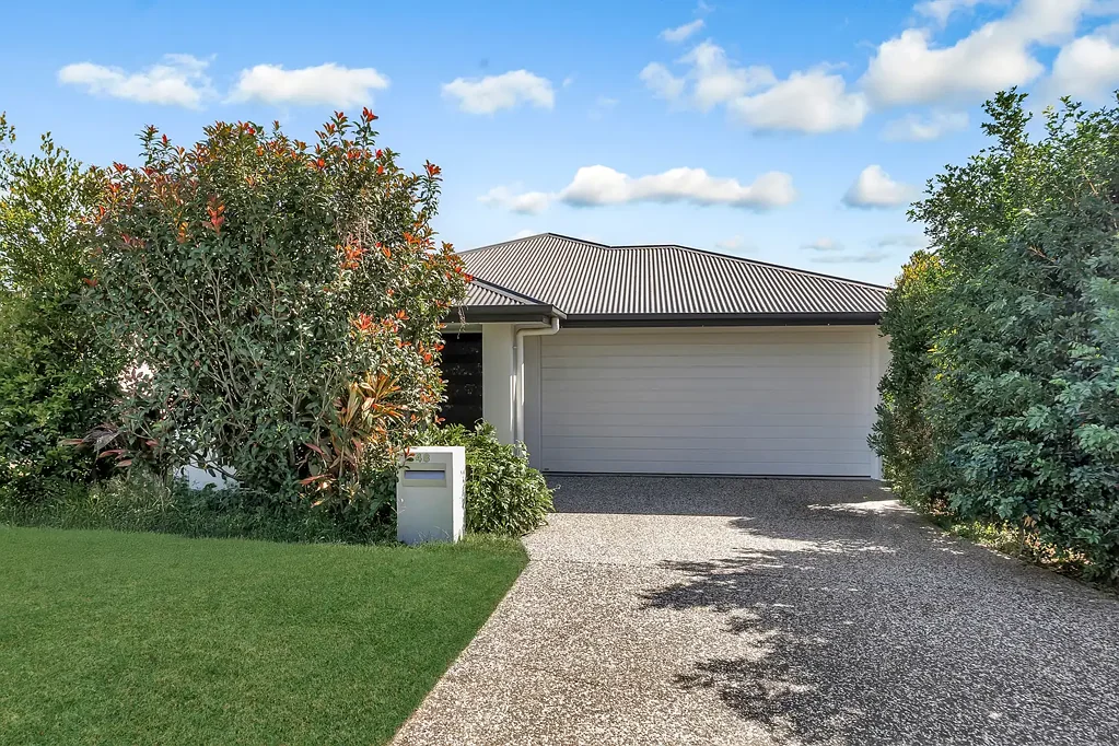 Redbank Plains 4ਬੈੱਡਰੂਮ For Sale