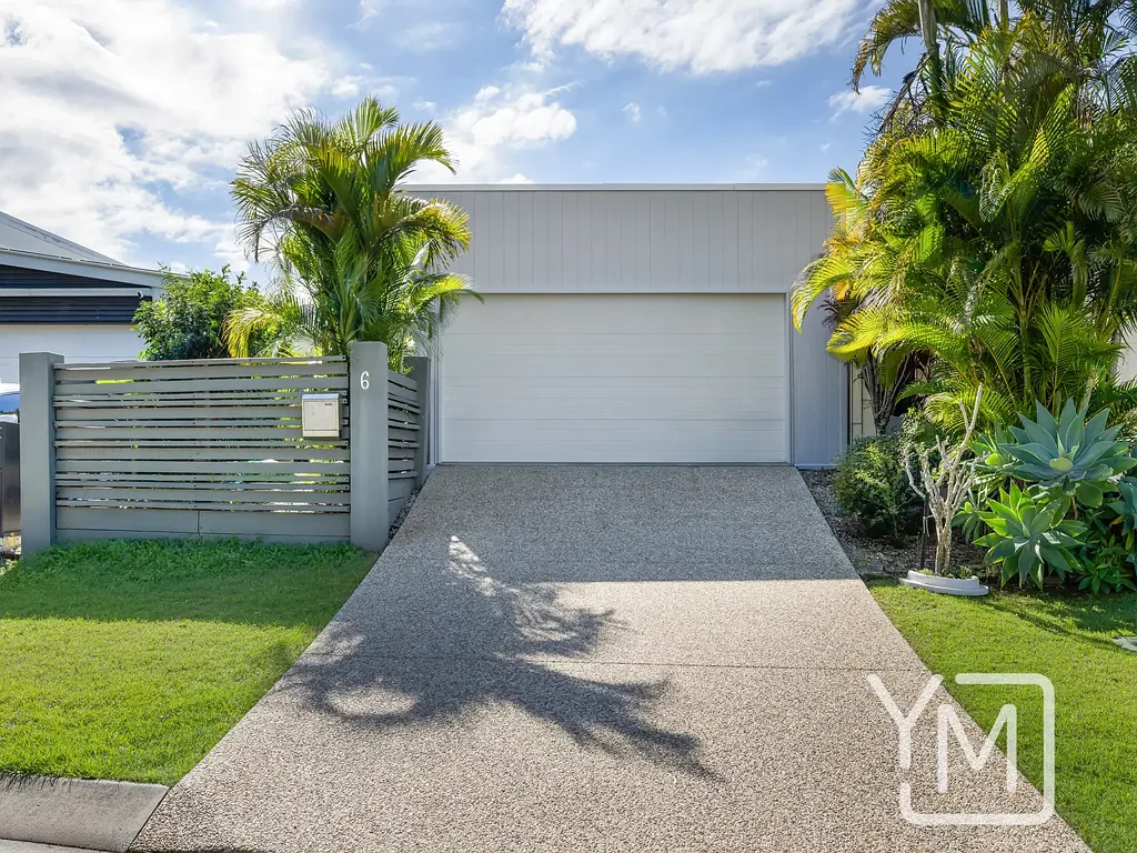 Meridan Plains 3 Bedroom Contemporary Family Living - Highly Sought-After Kawana Forest Location