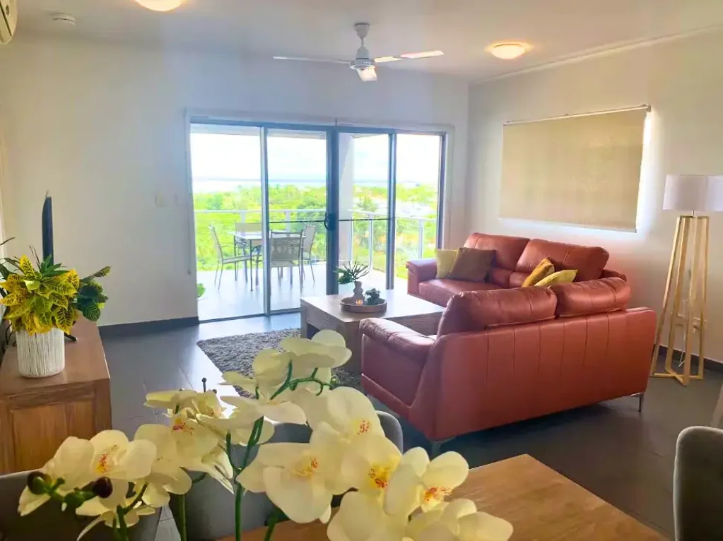 Executive 2-Bedroom Apartment - Short-Term Lease Available