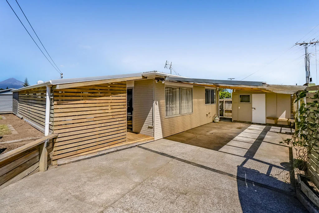 Moturoa 2房  Tidy 2 Bedroom Home