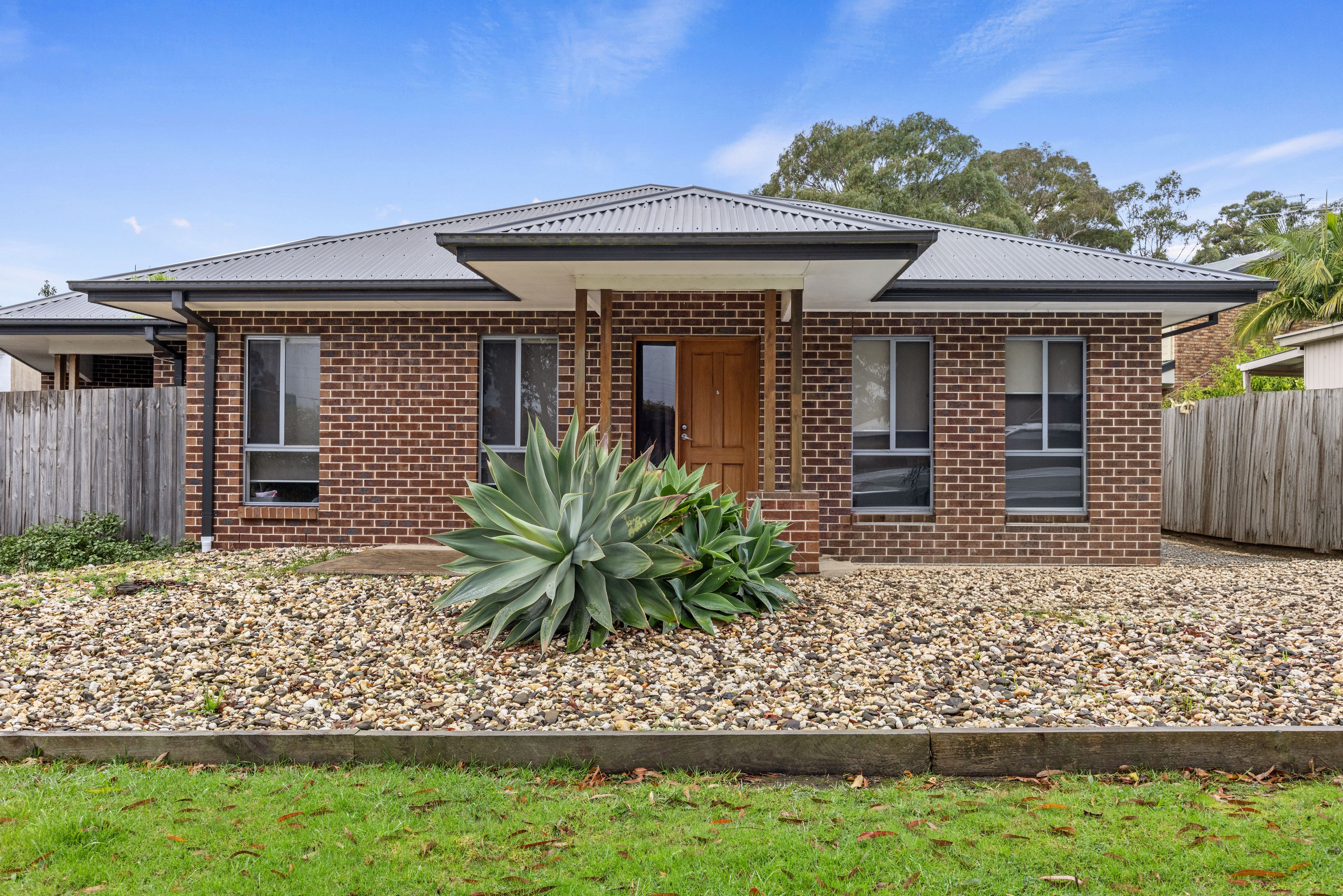 74 WILLIAMS ST, INVERLOCH VIC 3996, 0 Bedrooms, 0 Bathrooms, House