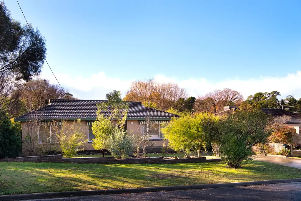 17 Gainsborough Street, Castlemaine, VIC 3450