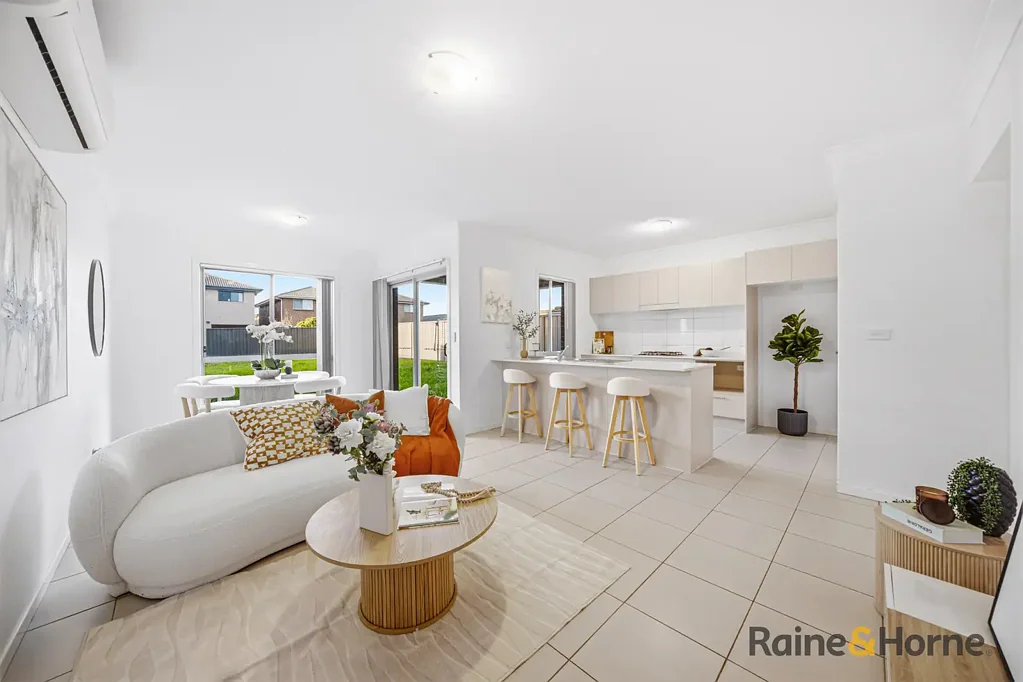 Box Hill 4غرفة نوم Modern Family Living with Future Parkland Appeal in the Heart of Box Hill