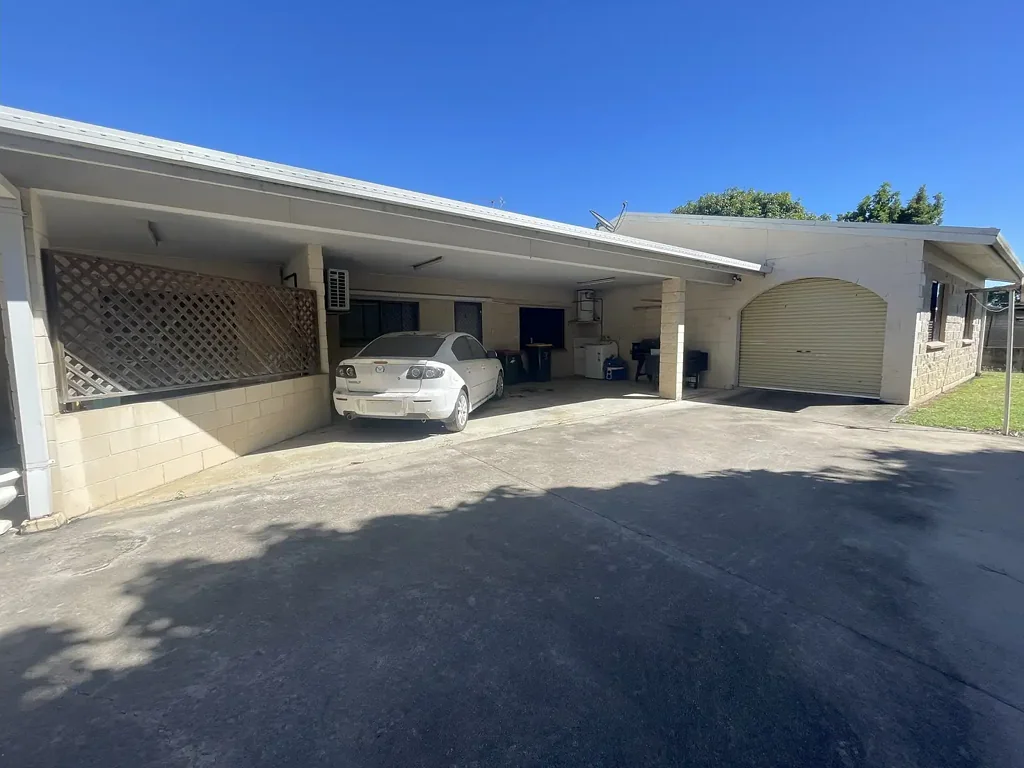 Ayr 4 Bedroom Investor Alert! - No Body Corp Fees!
