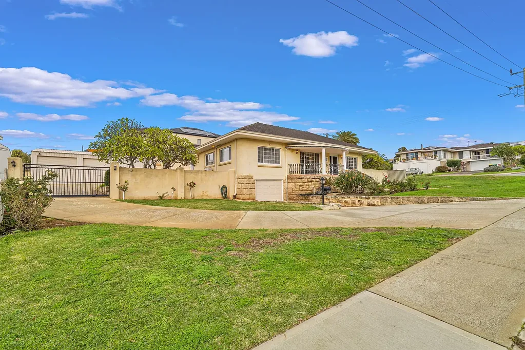 19 King Street, Coogee, WA 6166