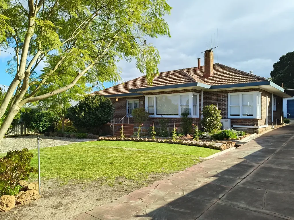 Charm & Character, Mt Barker Road
