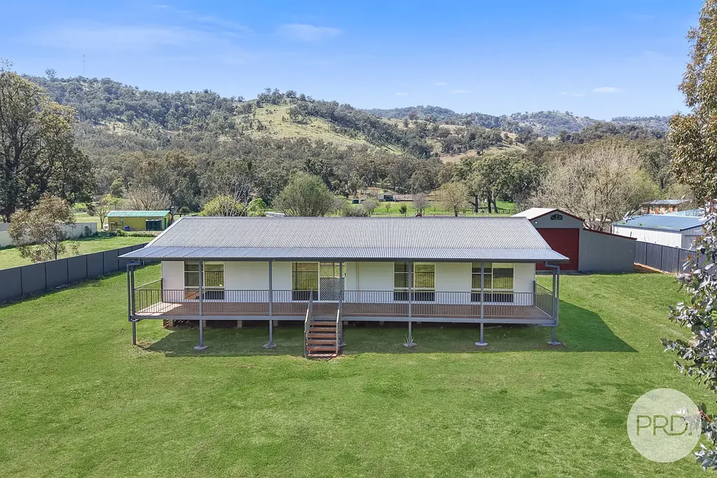 8-10 Duncan Street, Woolomin, NSW 2340