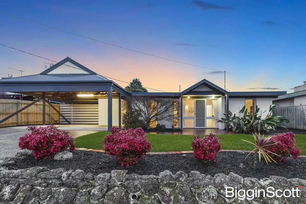 Comfort and Convenience in Prime Frankston Location