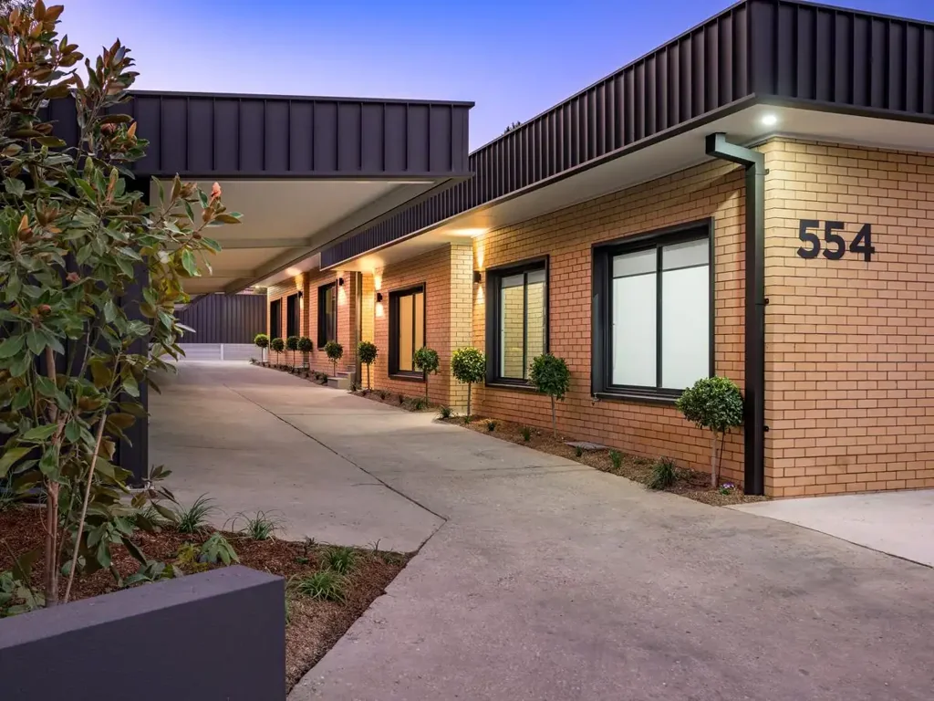 2 Bedroom Unit - Central & Sophisticated