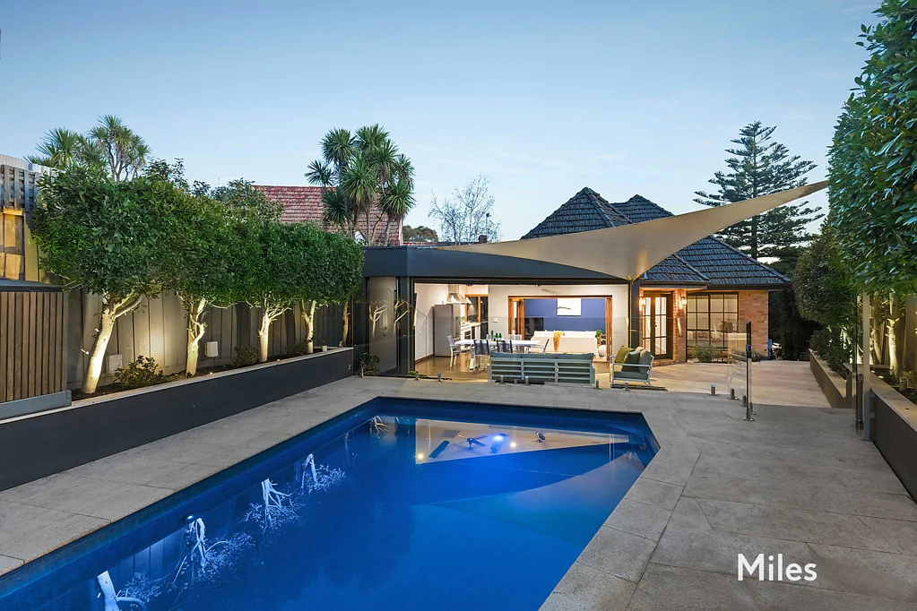 7 Gruyere Crescent, Ivanhoe East, VIC 3079