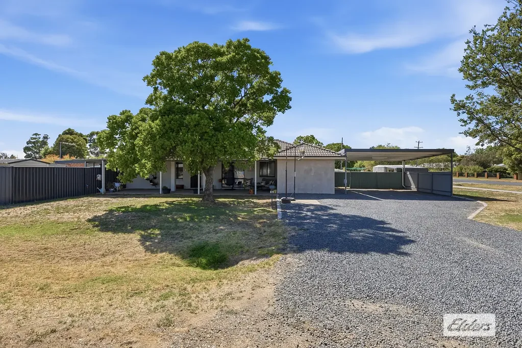 72 Townsend Street, Howlong, NSW 2643