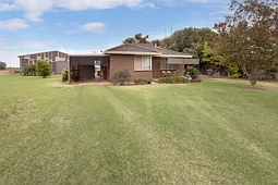 50-52 Ridge Road, Tresco