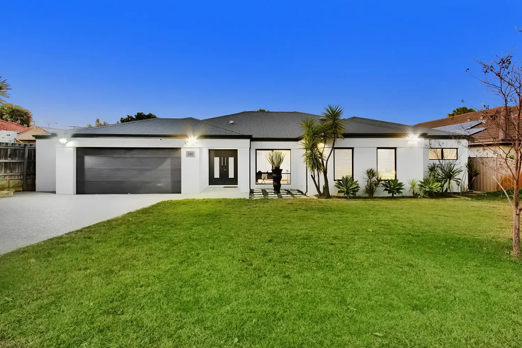 Dianella 4Kwarto PRIME GOLDEN TRIANGLE LOCATION - LUXURY FAMILY LIVING!