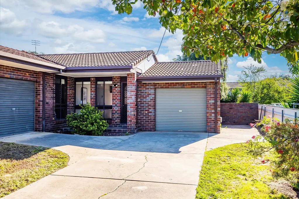 East Albury 2બેડરૂમ A Townhouse with Character, Space & Location!