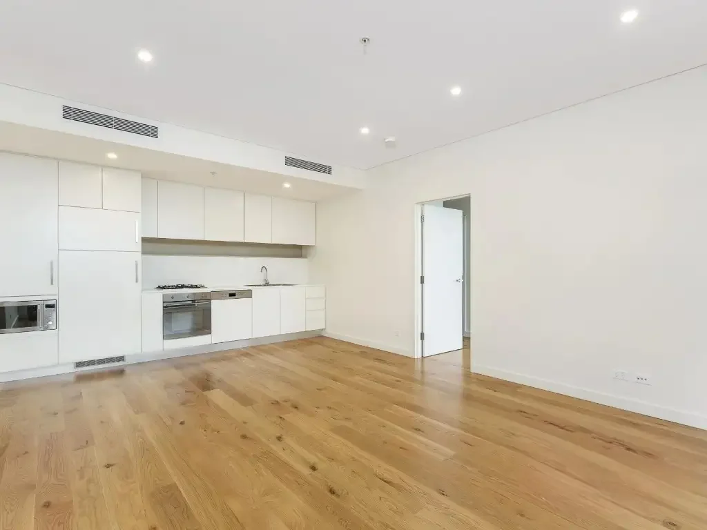 Bright, Stylish & Perfectly Positioned ** Available 09/07/26 **