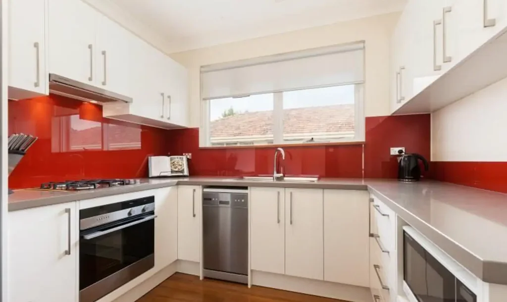 Inviting Two Bedroom Apartment