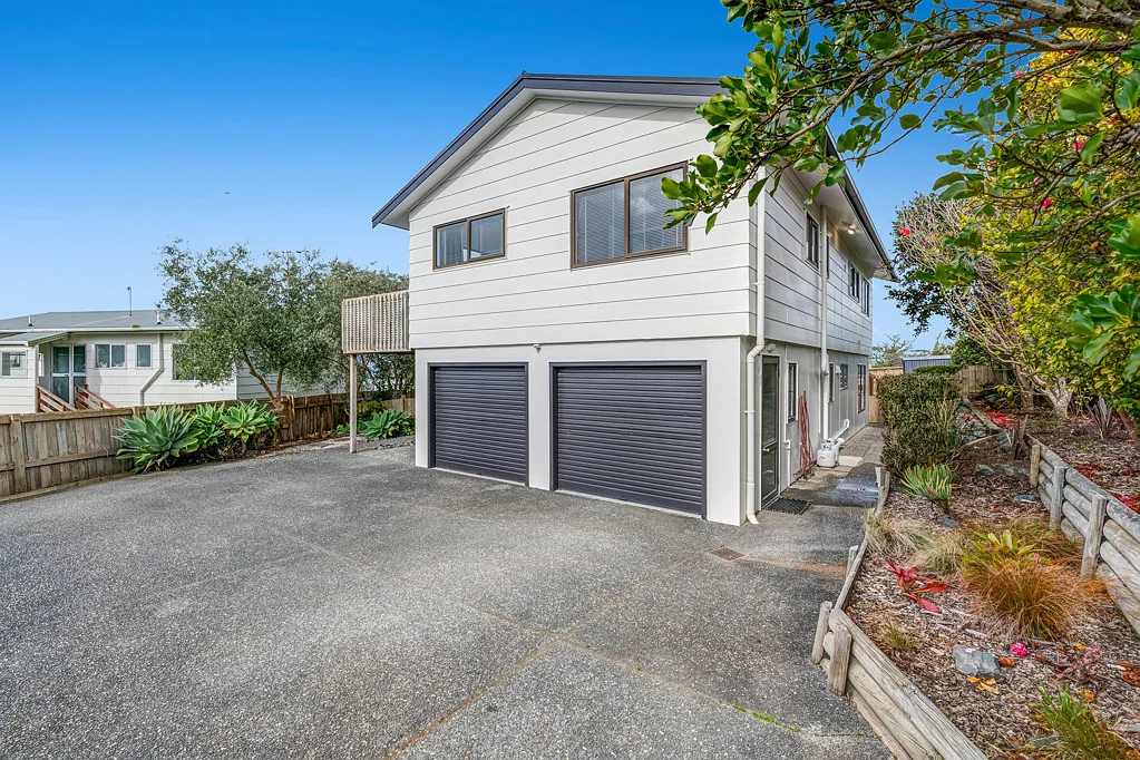 18 Hinemoa Place, Snells Beach, Rodney, Auckland