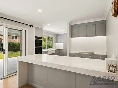 85 Gibson Crescent, Bellbowrie, QLD 4070, 4 slaapkamers, 3 badkamers, House