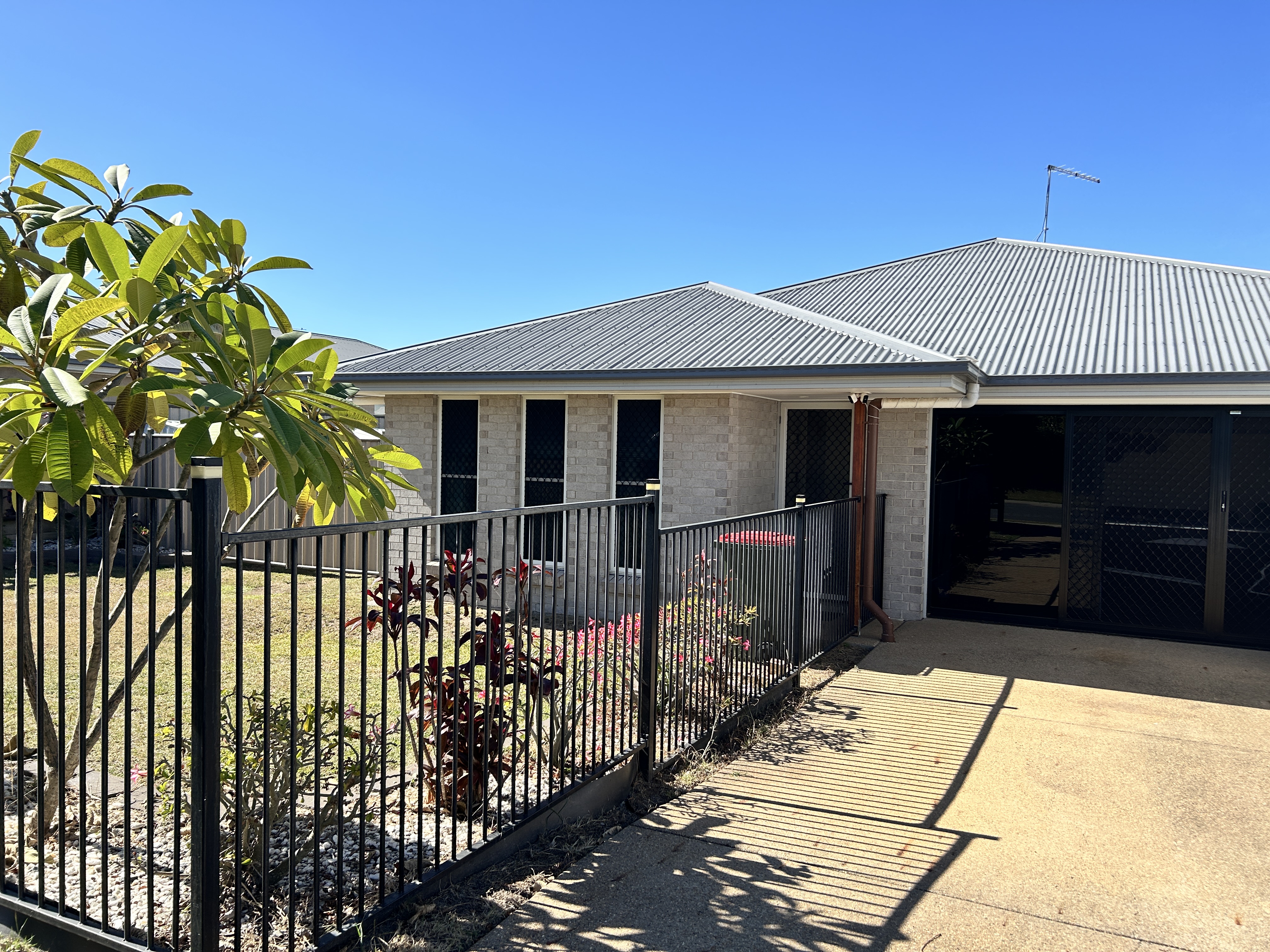 8 IMPALA DR, GRACEMERE QLD 4702, 0 Kuwarto, 0 Banyo, House